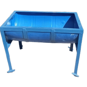 Livestock feeding/watering trough