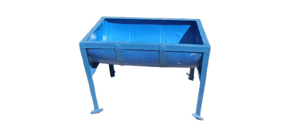 Livestock feeding/watering trough
